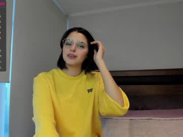 girl
        yourfreakygirl cam image #1966703