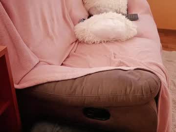 girl
        clementine__ cam image #2329766