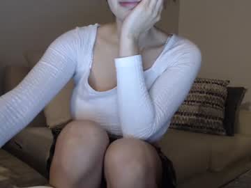 girl
        _natycutei19 cam image #632315