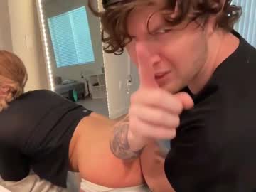 couple
        yourtrophyboy cam image #1579899