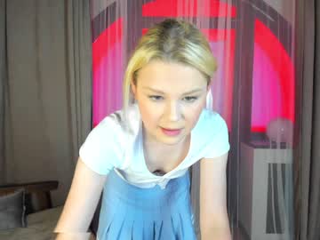 girl
        betty_blush cam image #375504