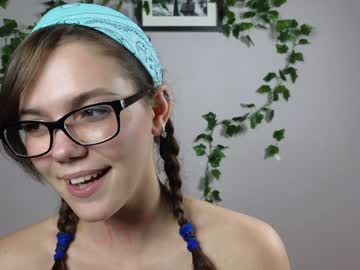 girl
        teresabriggs cam image #2337363