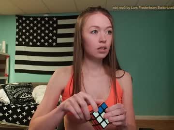 girl
        anabelleleigh cam image #1045350