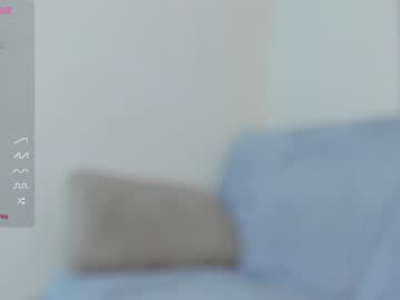 girl
        lolliis cam image #2293648
