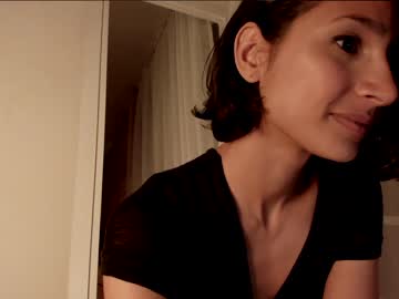 girl
        evatango cam image #135043