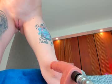 girl
        lovexxxpink cam image #1940148