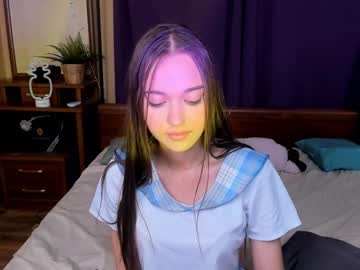 girl
        melisa_sim cam image #1800912