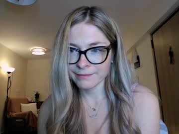 girl
        bestgirl_ofthe_neighborhood cam image #311644