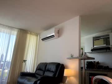 girl
        mykinkybunny cam image #1957250