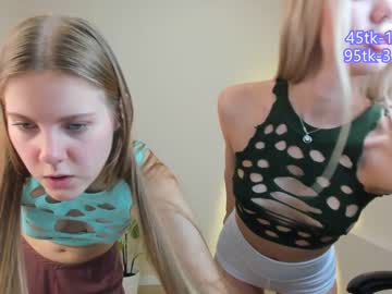 couple
        cassie_palmer cam image #2824814