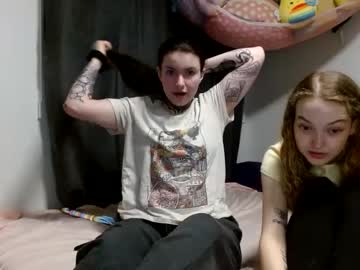 couple
        leanbeefpattywannabe cam image #3497745