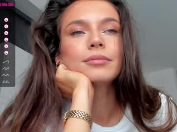 girl
        isia_slay cam image #735547