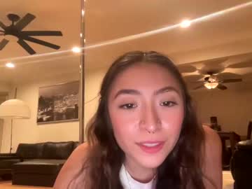 girl
        amberxsummer cam image #956421