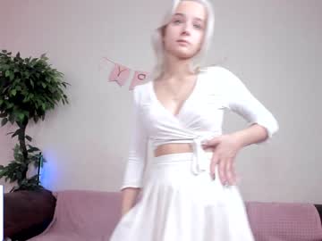 girl
        bubble_marry cam image #1180132