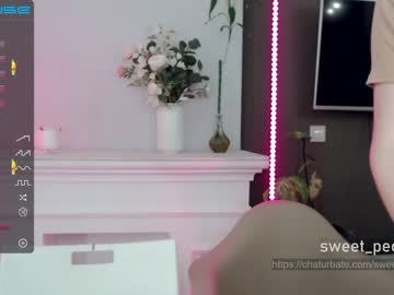 girl
        small_blondee cam image #84633