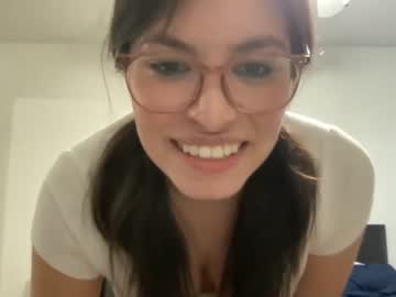girl
        itsarielford cam image #645065