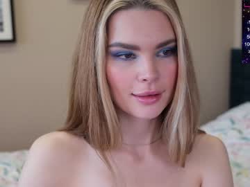 girl
        love_you_to123 cam image #1625833