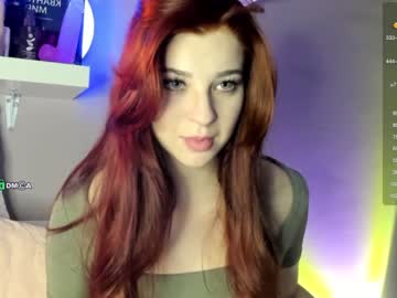 girl
        zoe__0 cam image #2577500