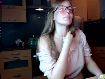 couple
        wolfy_foxy cam image #160150