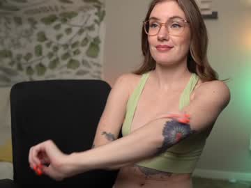girl
        emma_ruby cam image #1771237