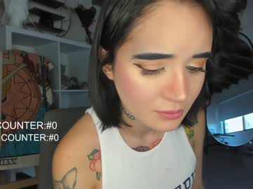 girl
        lonelly_lolly98 cam image #3216529