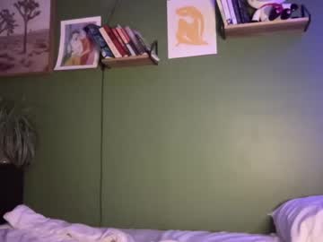 girl
        brookegrace cam image #2421567