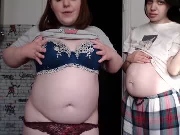 girl
        your_madhurricane cam image #3441730