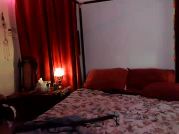 couple Milf & Teen Sex Cam Girls with burnyourhoteldown