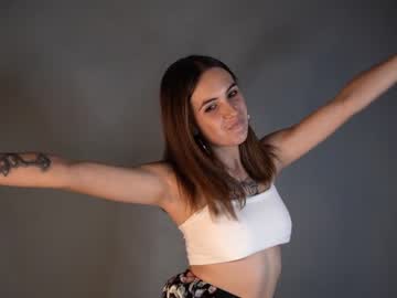 girl
        katetoday cam image #2461060