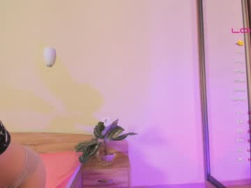 girl
        angelabrenda cam image #17645