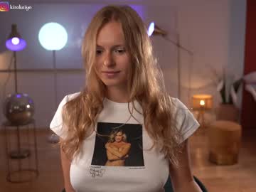 girl
        chillwithkira cam image #2023783