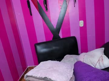 couple
        mistic_orgamsxxx cam image #2746442