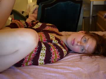 girl
        ellaa91 cam image #147167