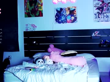 girl
        madnessalise cam image #2312356