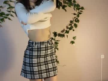girl
        teresabriggs cam image #2421040
