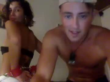 couple
        curiouscouple77777 cam image #2574615