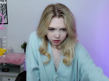 girl
        small_blondee cam image #981087