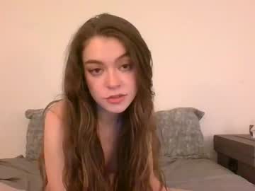 girl
        rosegold18 cam image #63663