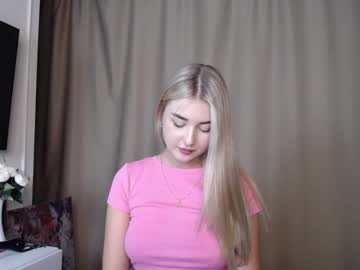 girl
        cute18cute cam image #735148