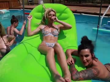 couple
        sexyblondegurl cam image #2303100