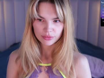 girl
        love_you_to123 cam image #2430831