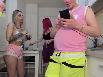 couple
        nolimitscoupl3 cam image #1211770