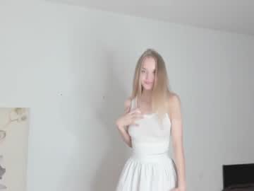 girl
        infinite_reality cam image #2424785