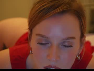 girl
        ellaa91 cam image #3408815