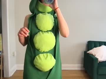 girl
        littlesugarpea cam image #2762591