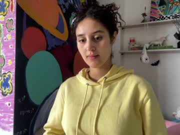 girl
        jenny_taborda cam image #160779