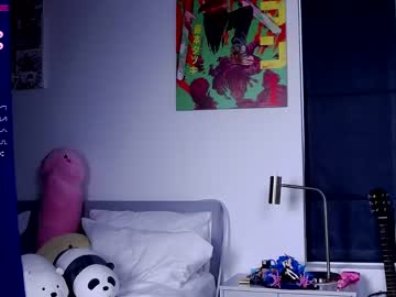 girl
        madnessalise cam image #904093