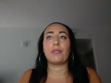 girl Milf & Teen Sex Cam Girls with sexyblueeyedqueen