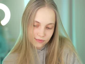 girl
        appr0ved cam image #3386301