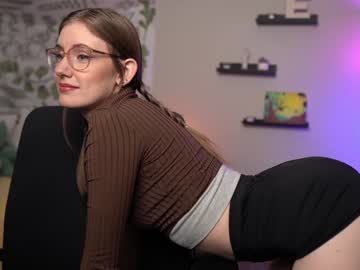 girl
        emma_ruby cam image #1957511